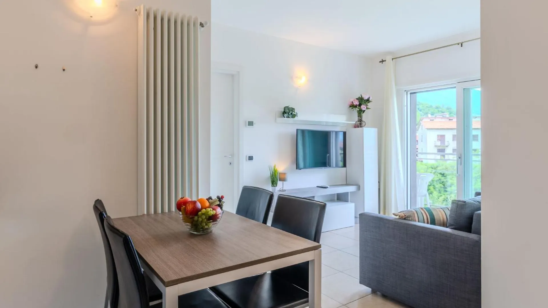 Apartment Nancy By Interhome ドマーゾ