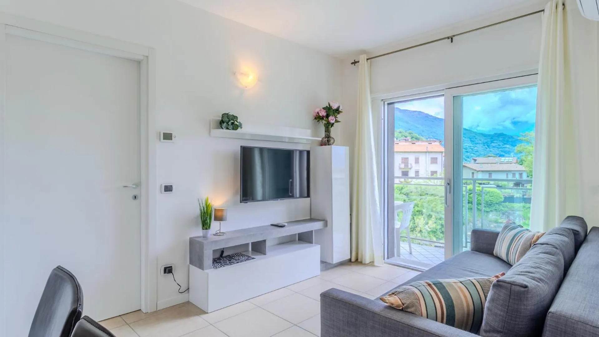 Apartment Nancy By Interhome Domaso